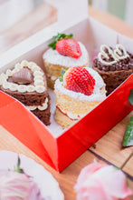 Load image into Gallery viewer, Sweet Heart Cake Box

